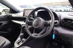 2024 Toyota Yaris Ascent Sport