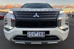 2022 Mitsubishi Outlander Exceed