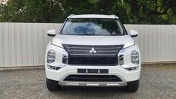 2022 Mitsubishi Outlander LS