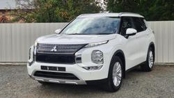 2022 Mitsubishi Outlander LS