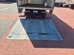 2010 Isuzu Trucks FRR600 6 Ton Van and Lift