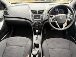 2016 Hyundai Accent Active