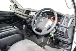 2018 Toyota Hiace Commuter