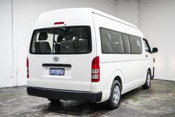 2018 Toyota Hiace Commuter