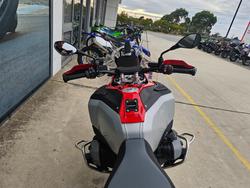 2026 BMW Motorrad R 1300 GS Red