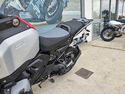 2026 BMW Motorrad R 1300 GS Red