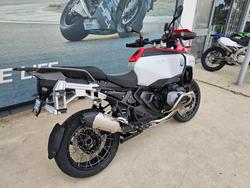 2026 BMW Motorrad R 1300 GS Red