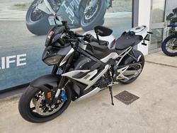 2026 BMW Motorrad M 1000 R Silver