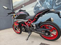2024 BMW Motorrad G 310 R GRANITGRAU METALLIC