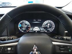 2023 Mitsubishi Outlander Exceed