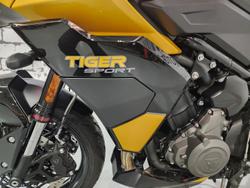 2025 Triumph Tiger Sport 800 Tiger Yellow