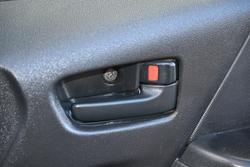 2013 Toyota Hiace Commuter