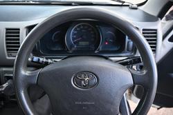 2013 Toyota Hiace Commuter