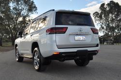 2024 Toyota Landcruiser Sahara