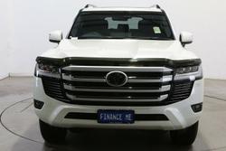 2025 Toyota Landcruiser VX