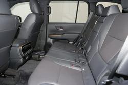 2025 Toyota Landcruiser VX