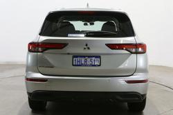 2021 Mitsubishi Outlander ES