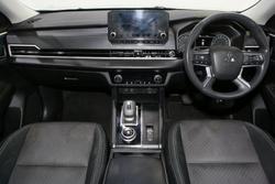 2021 Mitsubishi Outlander ES