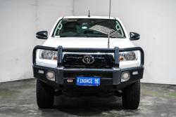 2019 Toyota Hilux SR