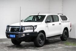 2019 Toyota Hilux SR
