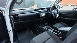 2017 Toyota Hilux Workmate TGN121R 4x2 Glacier White