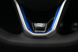 2025 Volkswagen Touareg R