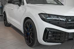 2025 Volkswagen Touareg R