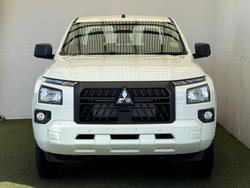 2025 Mitsubishi Triton GLX