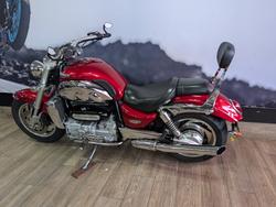 2005 Triumph ROCKET III RED
