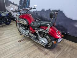 2005 Triumph ROCKET III RED