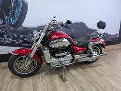 2005 Triumph ROCKET III RED
