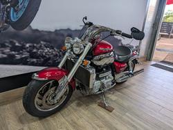 2005 Triumph ROCKET III RED