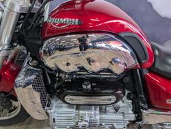 2005 Triumph ROCKET III RED