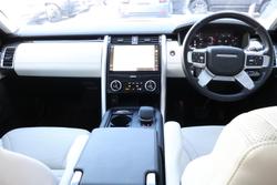 2021 Land Rover Discovery D300 SE