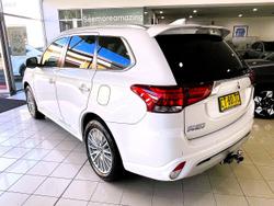 2019 Mitsubishi Outlander PHEV Exceed
