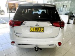 2019 Mitsubishi Outlander PHEV Exceed
