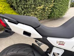 2023 MOTO GUZZI V100 MANDELLO