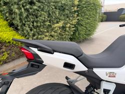 2023 MOTO GUZZI V100 MANDELLO
