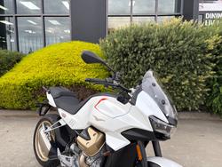2023 MOTO GUZZI V100 MANDELLO