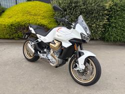 2023 MOTO GUZZI V100 MANDELLO