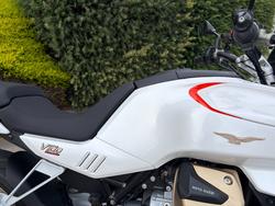 2023 MOTO GUZZI V100 MANDELLO