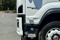 2025 Isuzu F Series FVL 260-300 AT R67