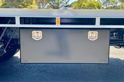 2025 Isuzu F Series FVL 260-300 AT R67