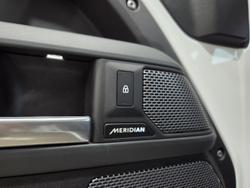 2023 Land Rover Defender 110 D300 X-Dynamic HSE