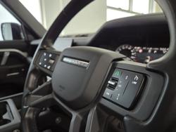 2023 Land Rover Defender 110 D300 X-Dynamic HSE