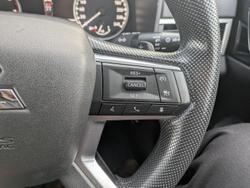 2023 Mitsubishi Outlander ES