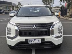 2023 Mitsubishi Outlander ES