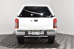 2022 Mitsubishi Triton GLX