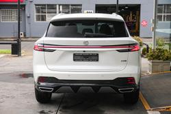2024 MG HS Essence