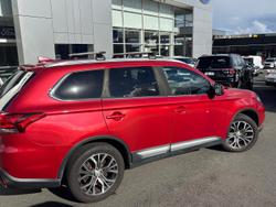 2016 Mitsubishi Outlander LS Safety Pack